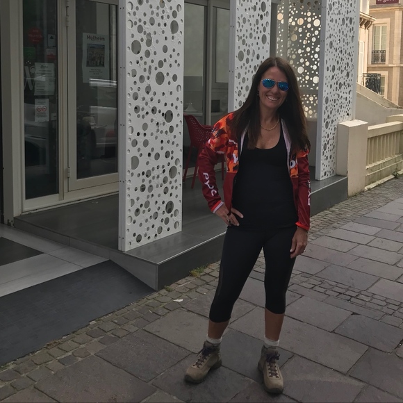 Meet your Posher, Carol - Picture 5 of 5